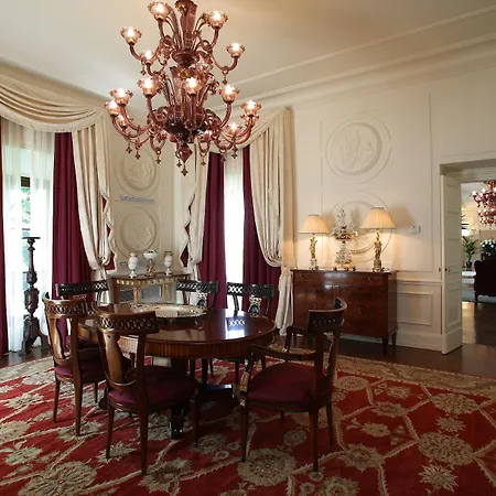 Hotel Four Seasons 5*