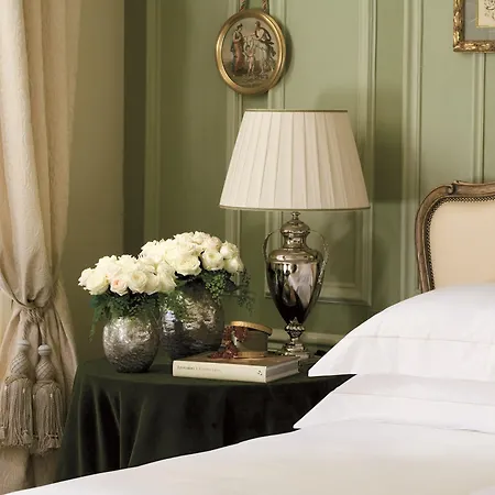 Four Seasons 5*