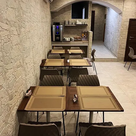 Fiorino Hotel 3*