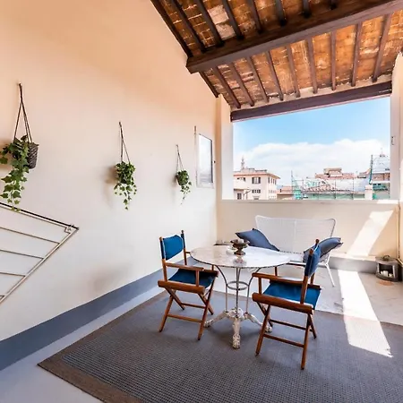 La Loggia Loves Florence