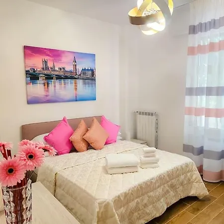 Bravo Horse Modern In Apartment