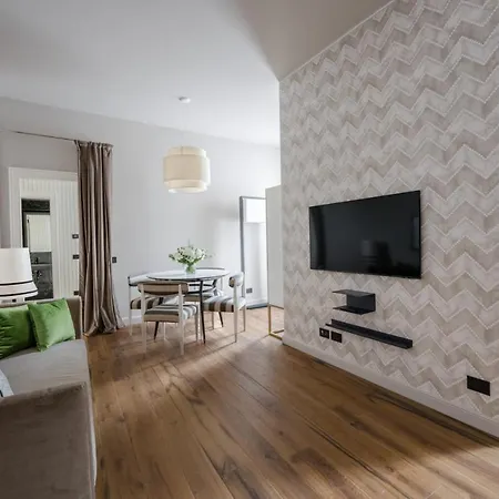 Palazzo Signoria Luxury 10- Giuditta Apartment