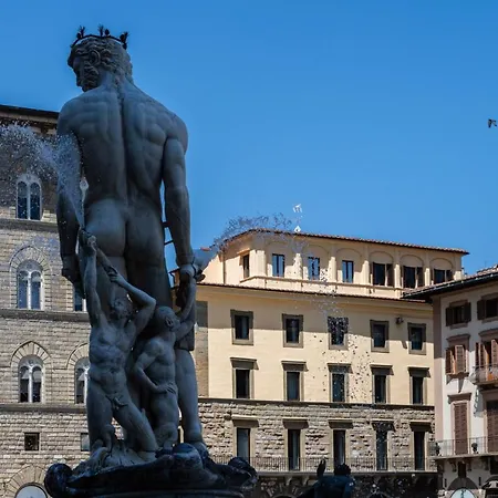 Apartment Apartments Florence - Palazzo Signoria Luxury Apartments 8 *