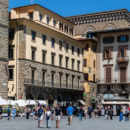 Palazzo Signoria Luxury 5 - Nettuno Florence