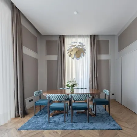 Apartments Florence - Palazzo Signoria Luxury Apartments 8 *