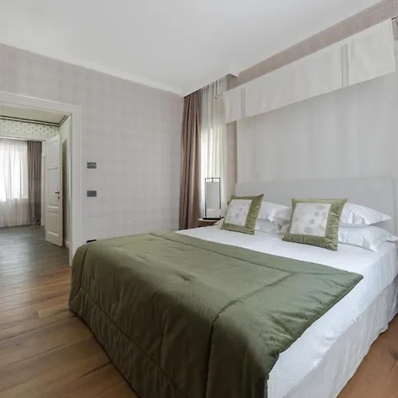 Palazzo Signoria Luxury 11-medusa Florence