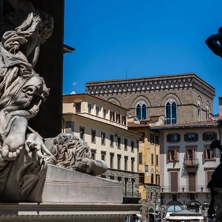 Palazzo Signoria Luxury 5 - Nettuno Apartment *