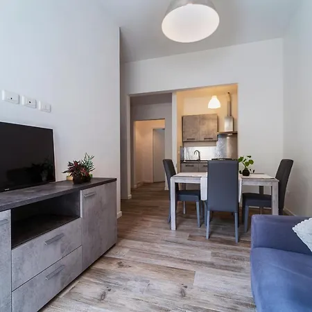 Apartment Studio 2_city Centre Florence