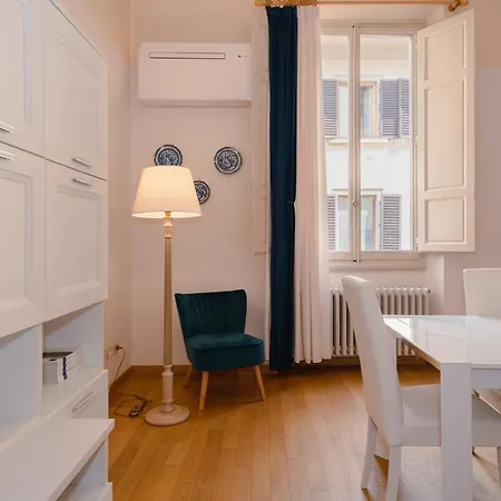 Ghibellina Elegant With 4 Bedrooms Florence