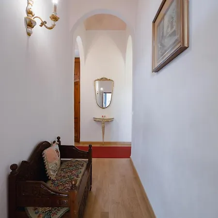 Ghibellina Elegant With 4 Bedrooms * Florença