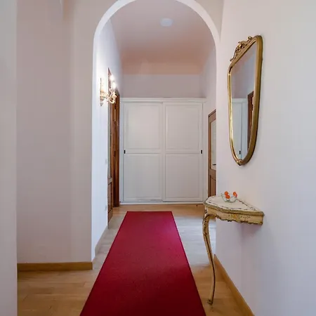 Apartment Ghibellina Elegant With 4 Bedrooms *
