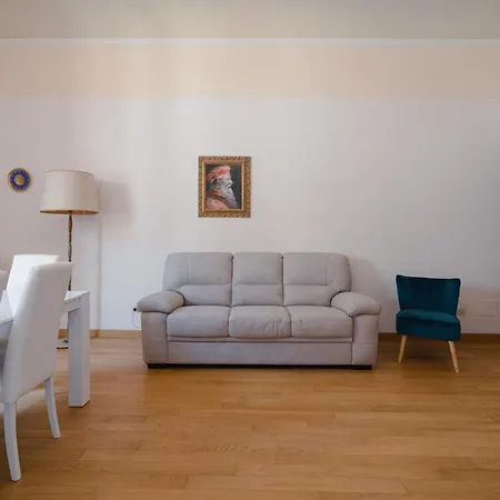 Ghibellina Elegant With 4 Bedrooms Apartment *