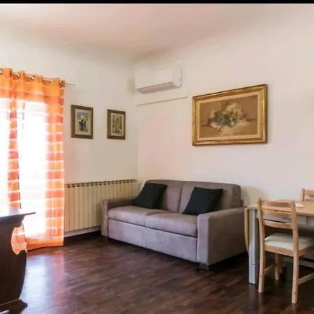 Santo Spirito Penthouse Apartment Florence