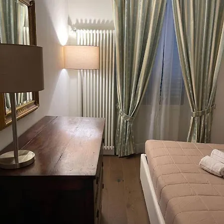 Ricasoli Al Quattro * Firenze
