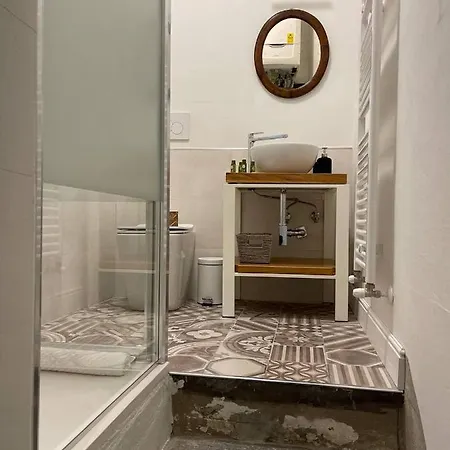 Ricasoli Al Quattro * Firenze