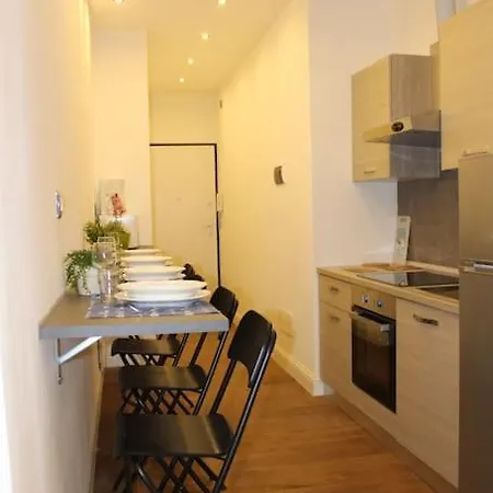 Art Stazione B Apartment Florence
