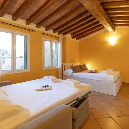 3 Terrace In Apartment