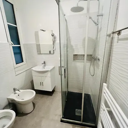 Sant Antonino First Floor Relais Affittacamere