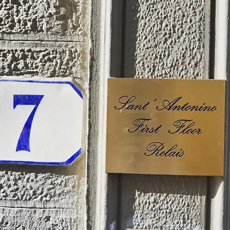 Sant Antonino First Floor Relais Pensjonat *