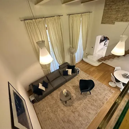 Elegante Borgo San Jacopo Apartment *