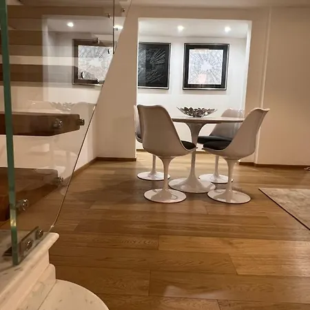 Elegante Borgo San Jacopo Apartment *