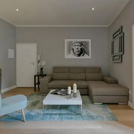 - Dello Sprone Apartment *