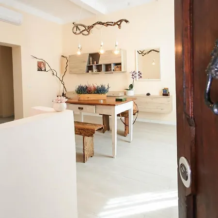 Ervin House Florenz