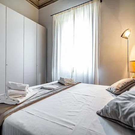 Roommo D'azeglio Holiday home *
