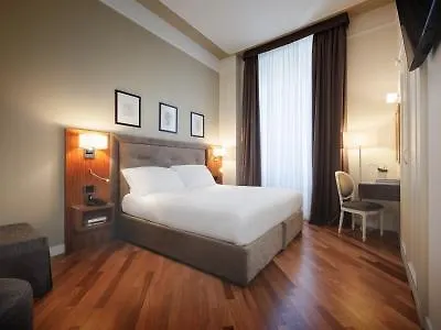 Отель Embassy 4*