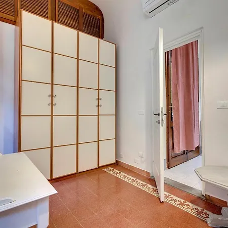 Proconsolo 9d Apartment