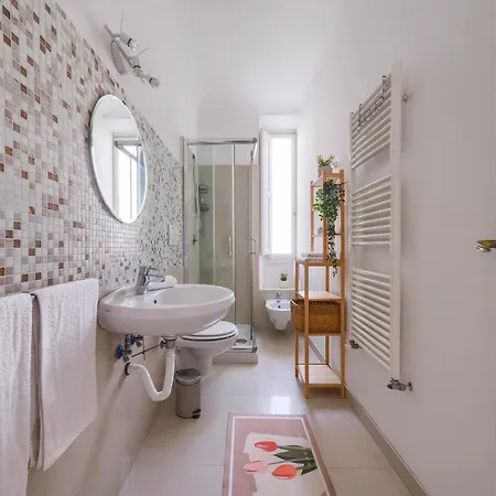 Apartment Nel Cuore Di + Wifi+aria Condizionata +netflix *