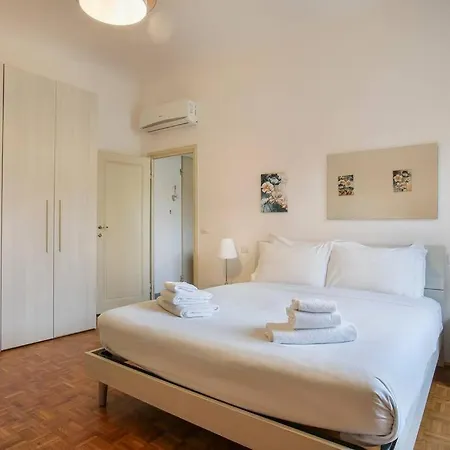 Apartment Palazzo Borghese 2 Bedroom Florence
