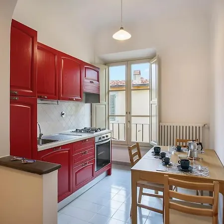 Palazzo Borghese 2 Bedroom Firenze