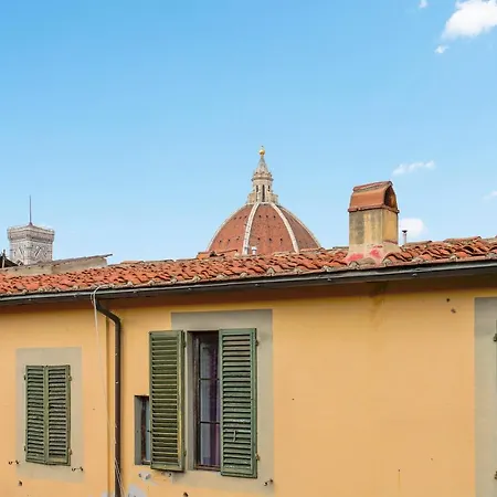 Palazzo Borghese 2 Bedroom Apartment *