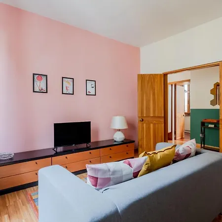 Apartment Santa Croce - Chic Retreat In The Heart Of