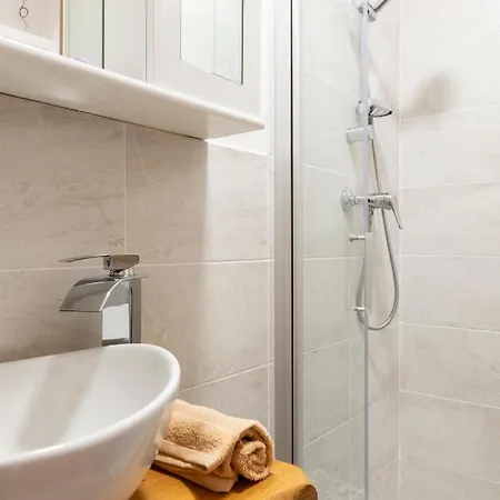 Apartment Cool S. Spirito, Ac *