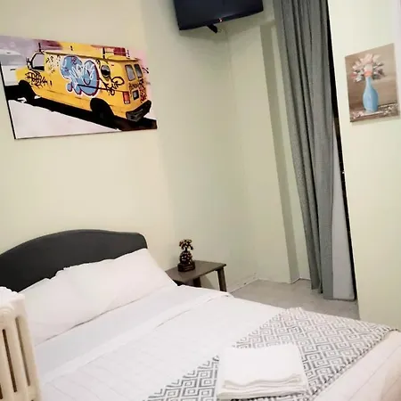 Inn 21 *