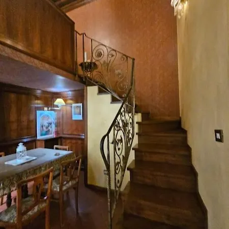 Apartment Storico Nel Centro