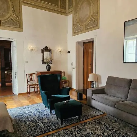 Apartment Storico Nel Centro