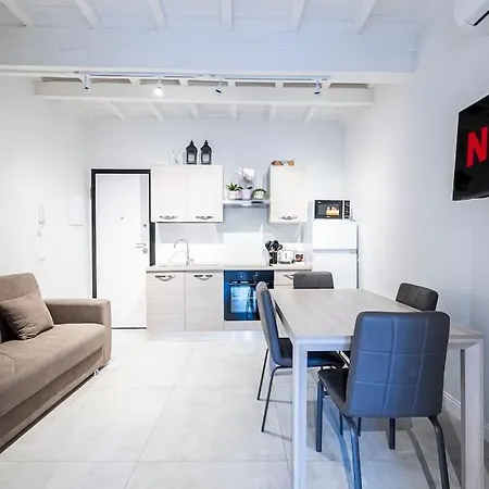San Frediano Moderna Appartamento