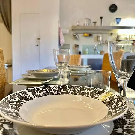 Apartment Near Ponte Vecchio: Luxury Flat