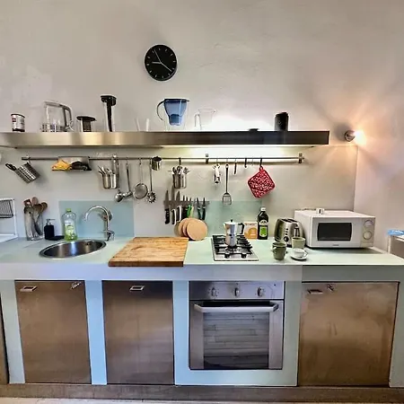 Apartment Near Ponte Vecchio: Luxury Flat