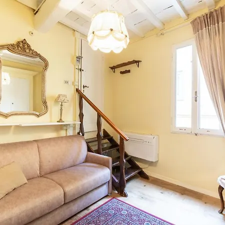 La Casa Di Poldina - Santo Spirito Sweet Apartment Florence