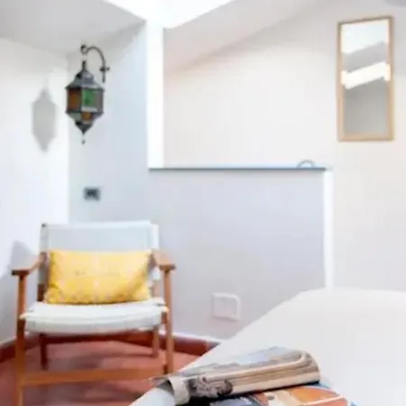 Santa Croce Traditional House Apartment