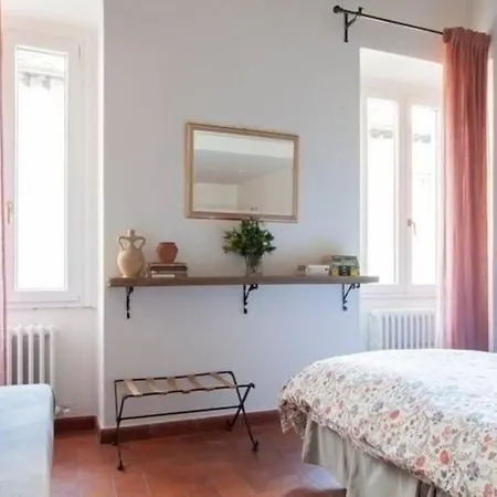 Santa Croce Traditional House Apartment Florence