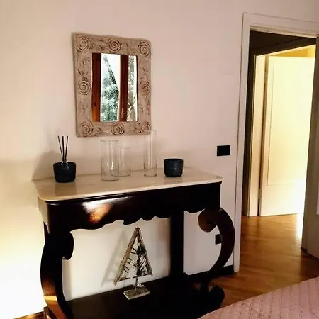 Celeste Apartment-san Frediano Apartment *