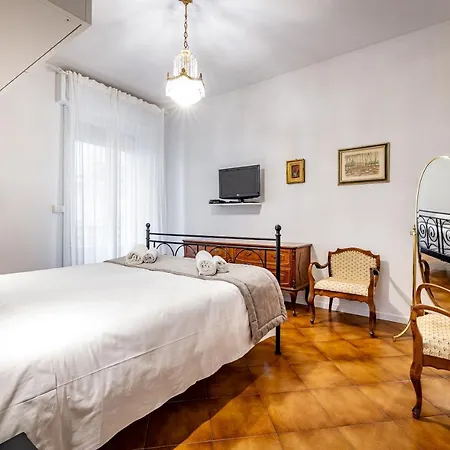 Yid Comfortable With Lift Apartment *