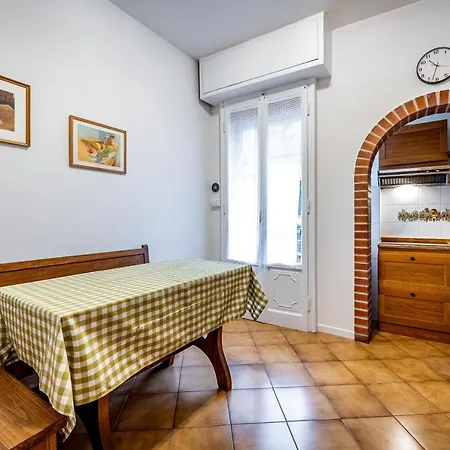 Apartment Yid Comfortable With Lift Florence