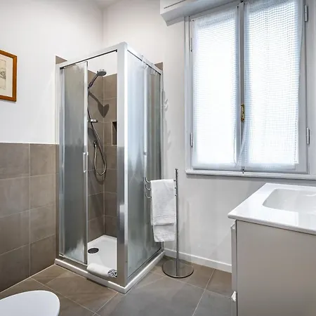 Yid Comfortable With Lift * Florence
