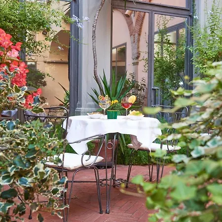 Rivoli Boutique 4* Флоренция